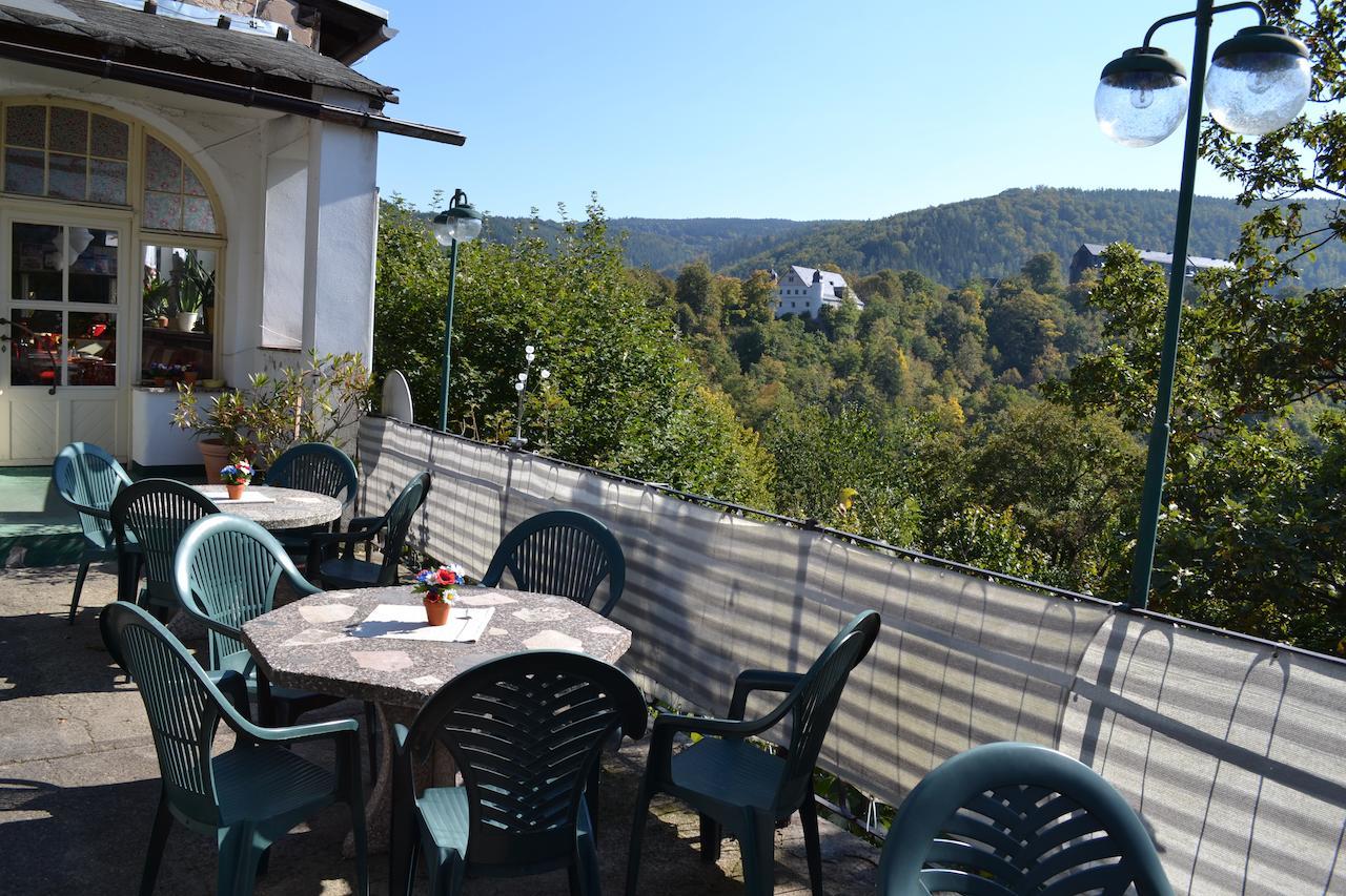 Hotel Weisser Hirsch Schwarzburg エクステリア 写真