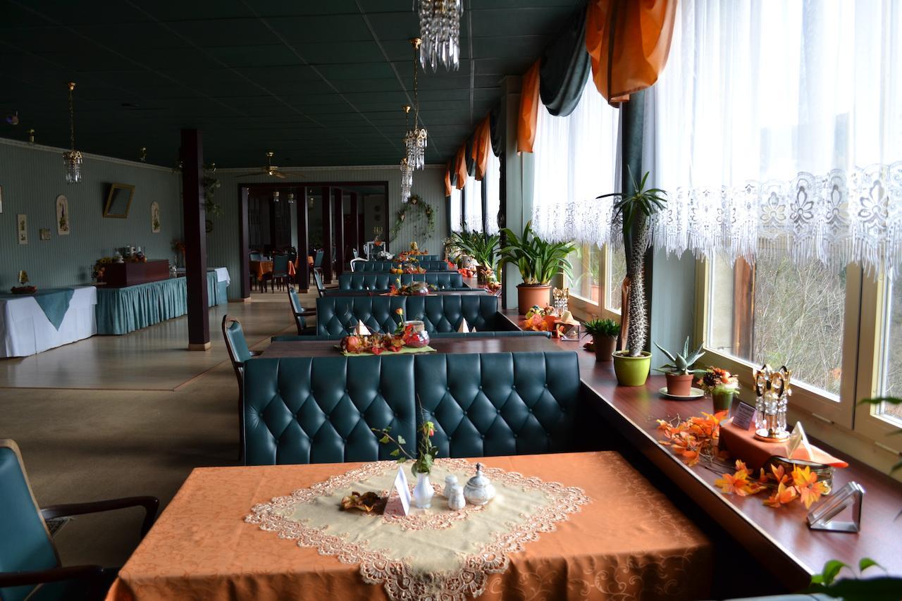Hotel Weisser Hirsch Schwarzburg エクステリア 写真