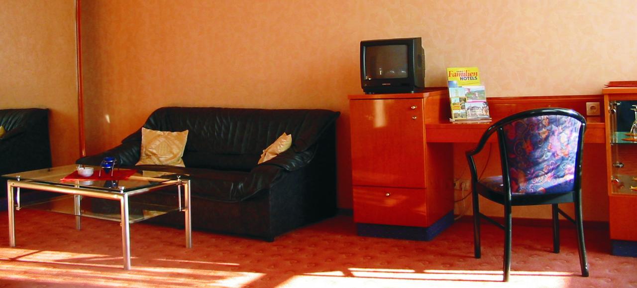 Hotel Weisser Hirsch Schwarzburg エクステリア 写真